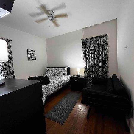 Comfortable 2-Bdrm Spacious Home With Wifi & Patio Indianapolis Exterior foto