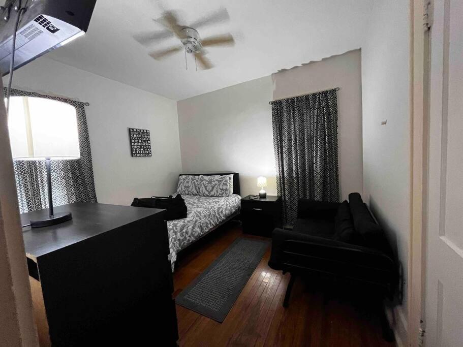 Comfortable 2-Bdrm Spacious Home With Wifi & Patio Indianapolis Exterior foto