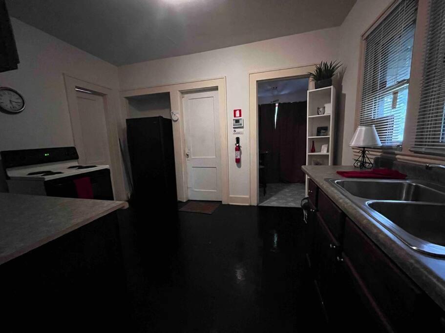Comfortable 2-Bdrm Spacious Home With Wifi & Patio Indianapolis Exterior foto