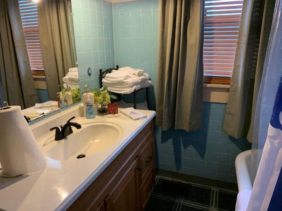 Comfortable 2-Bdrm Spacious Home With Wifi & Patio Indianapolis Exterior foto