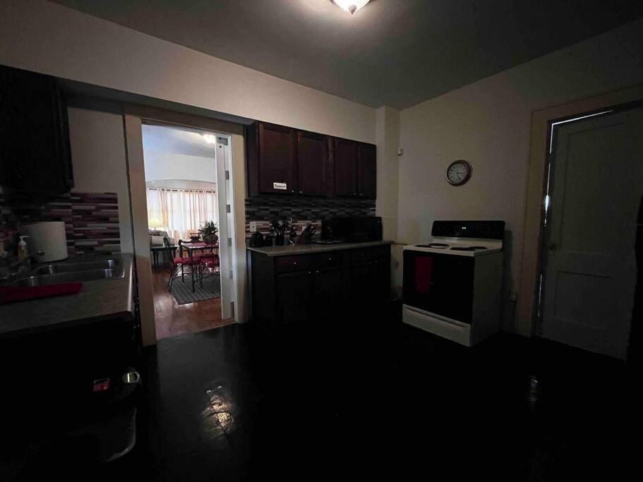 Comfortable 2-Bdrm Spacious Home With Wifi & Patio Indianapolis Exterior foto